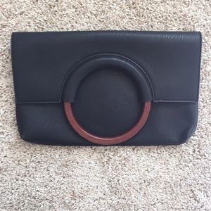 BP Circle Handle Clutch